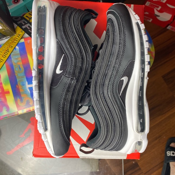 🆕 - Nike Air Max 97 - Black / White - Mens Size 9 - Picture 6 of 8